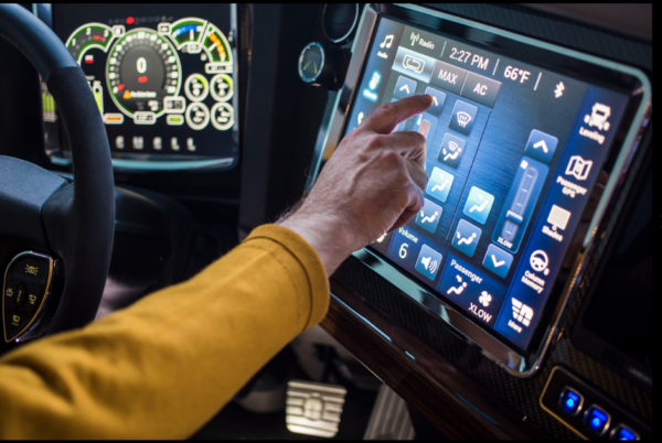 Pointing to Valid digital dash infotainment system